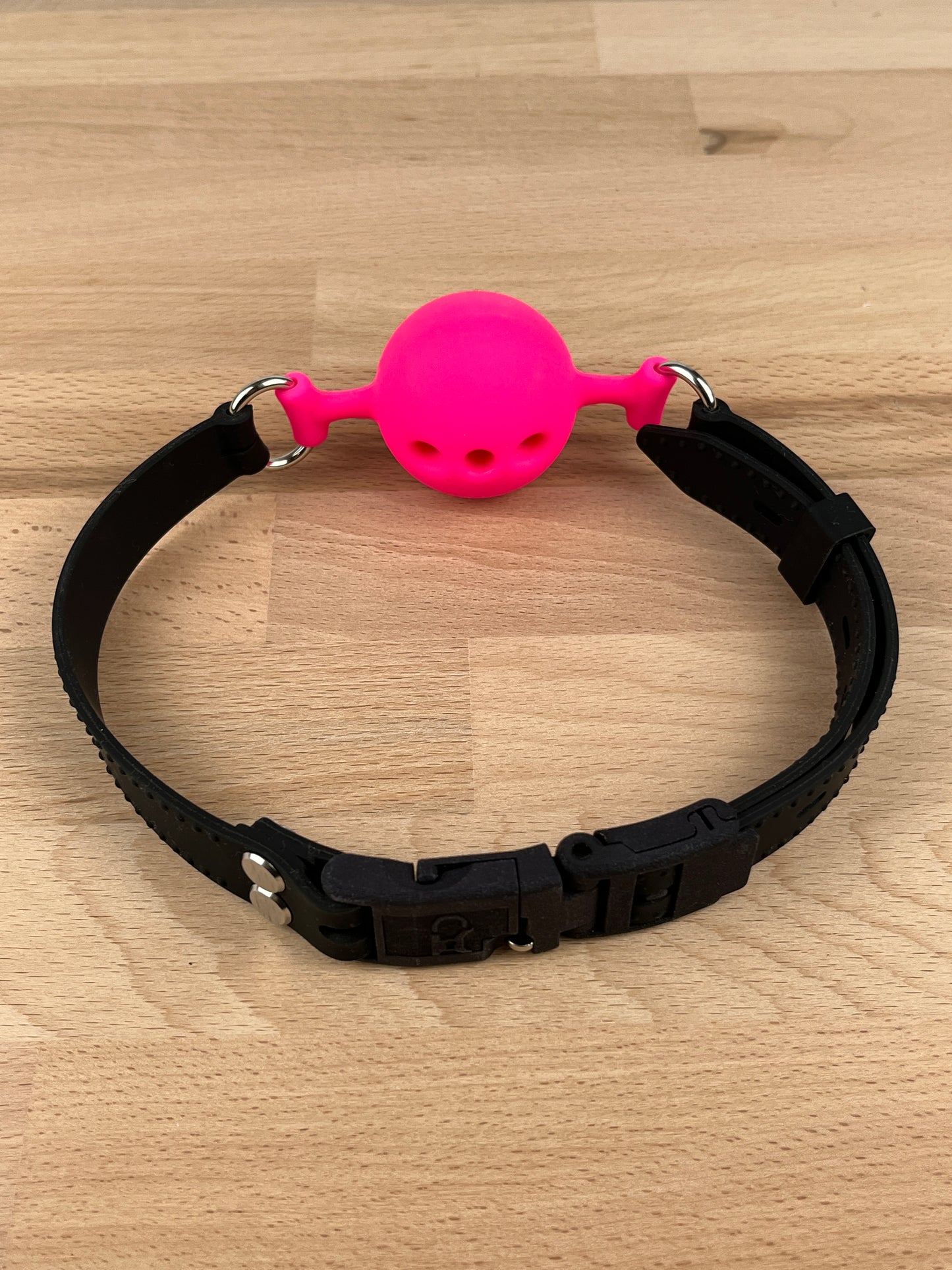 Silikon Ballknebel mit Kink-Lock Schnellverschluss, neon pink, schwarz
