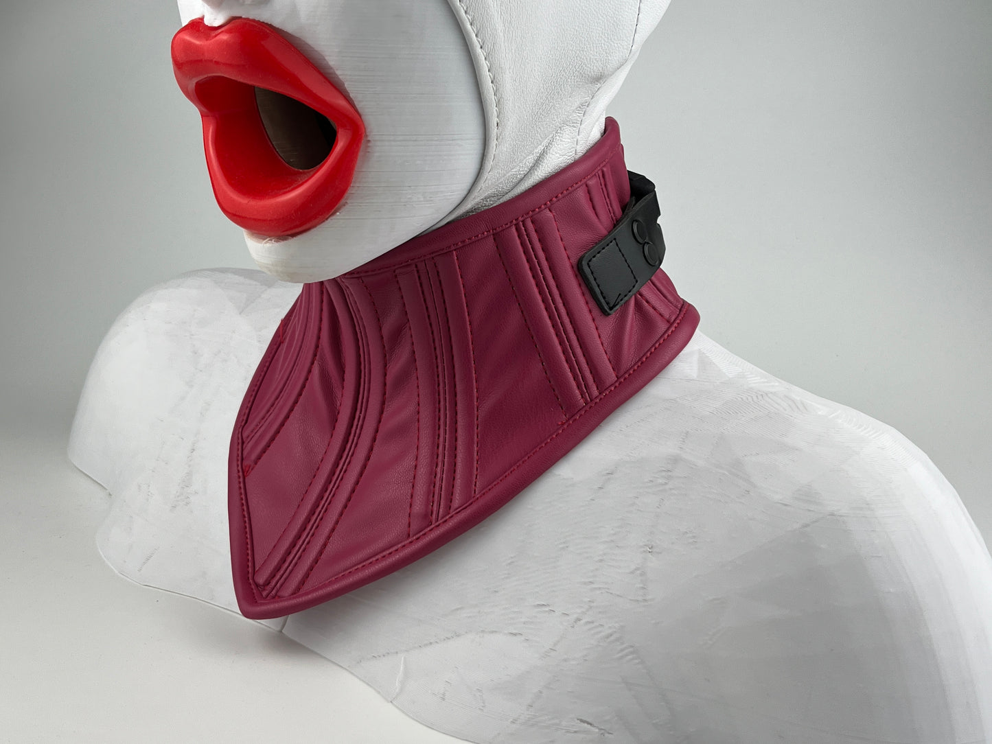 Halskorsett mit Kink-Lock Schnellverschluss (kurz, schwarz, pink)