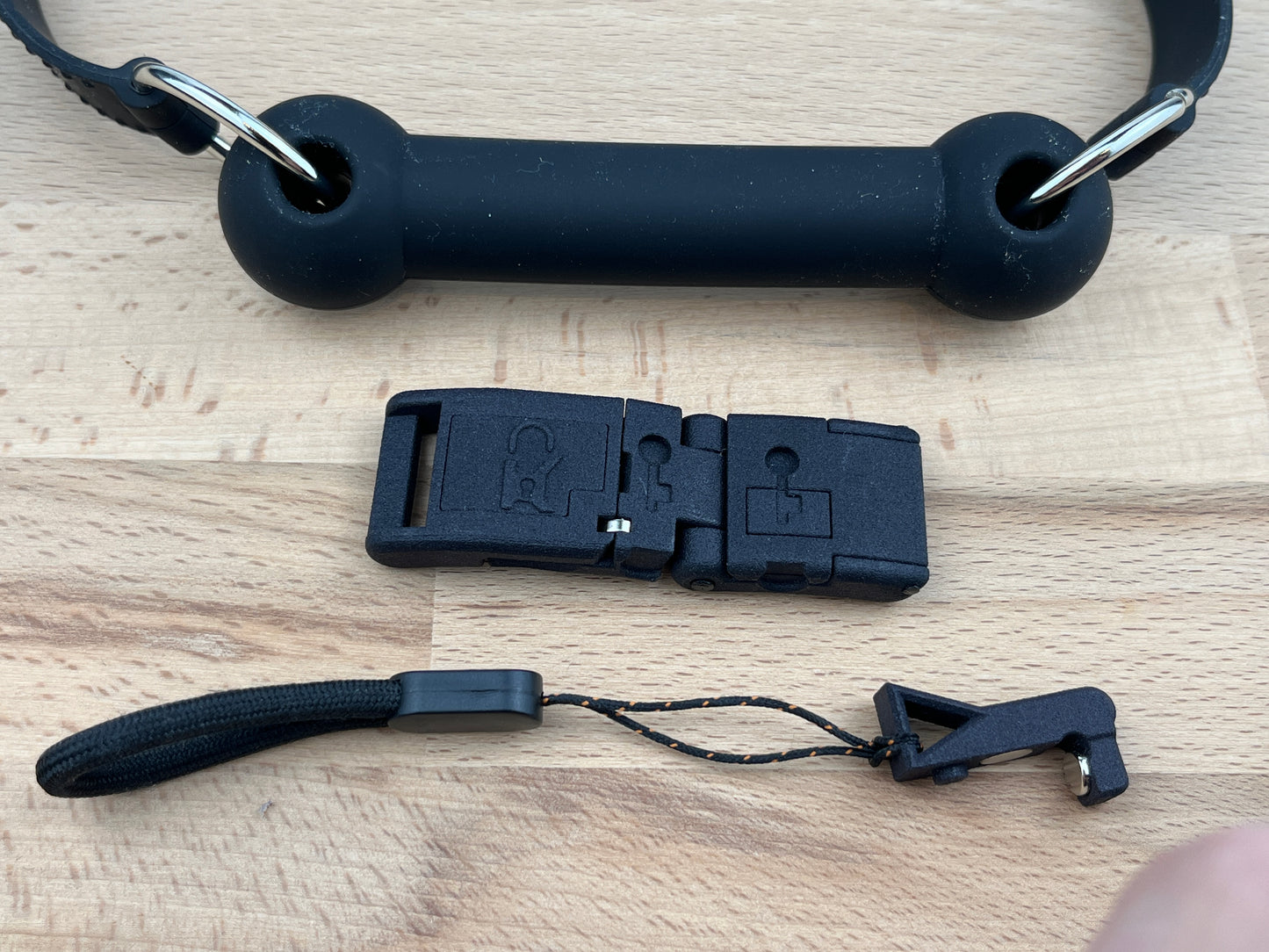 Silikon Hundeknochen-Knebel mit Kink-Lock Schnellverschluss