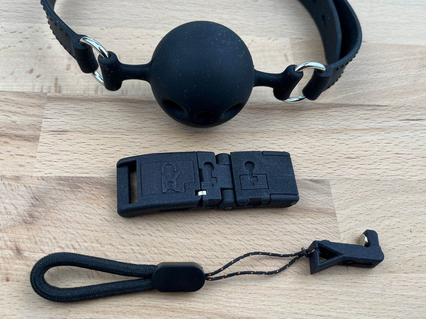 Silikon Ballknebel mit Kink-Lock Schnellverschluss, schwarz